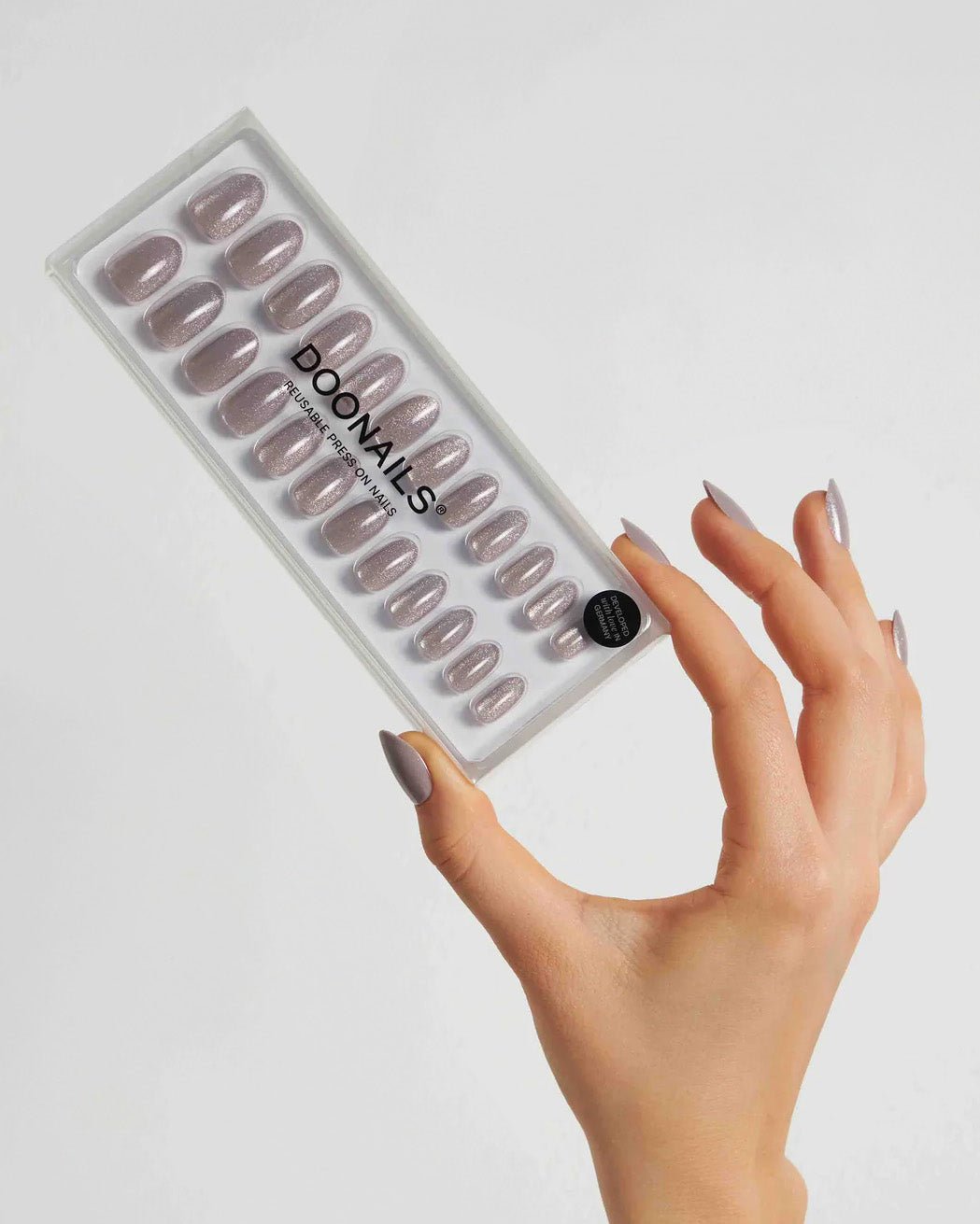 Grey Cateye Medium Round Soft Gel Press Ons - Doonails US